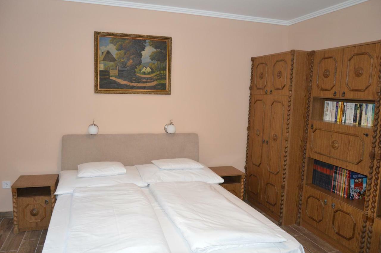 Varga Apartman Hévíz Esterno foto