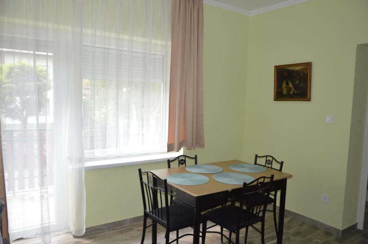 Varga Apartman Hévíz Esterno foto
