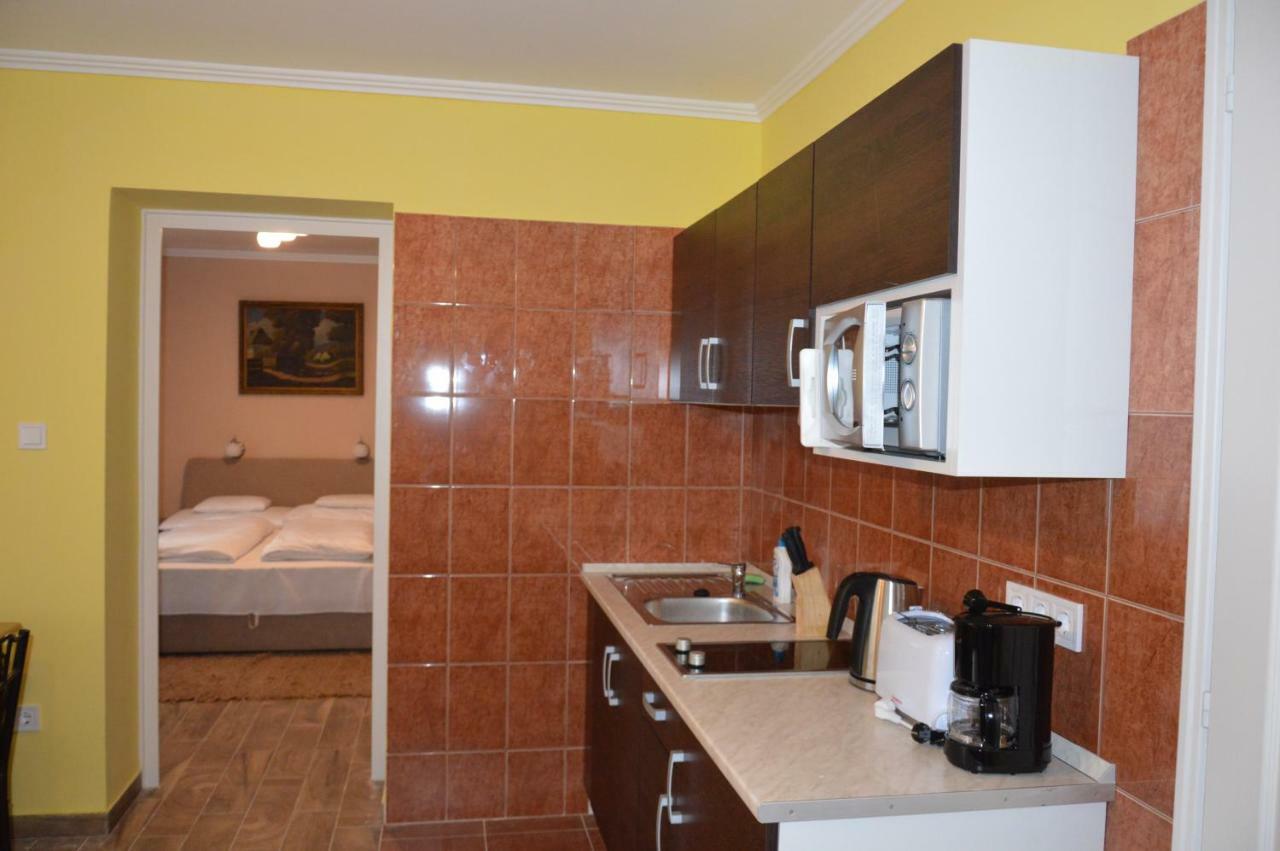 Varga Apartman Hévíz Esterno foto