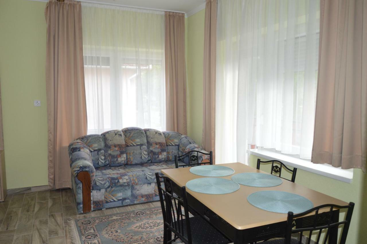 Varga Apartman Hévíz Esterno foto