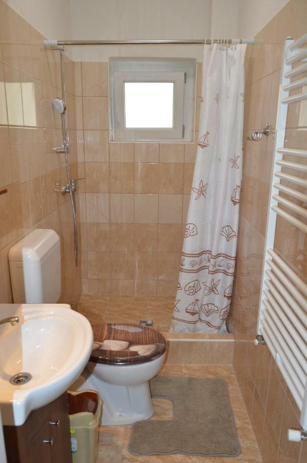 Varga Apartman Hévíz Esterno foto