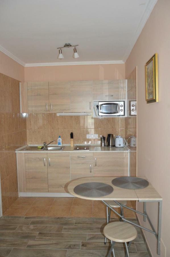 Varga Apartman Hévíz Esterno foto