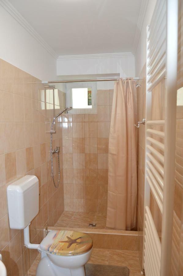 Varga Apartman Hévíz Esterno foto