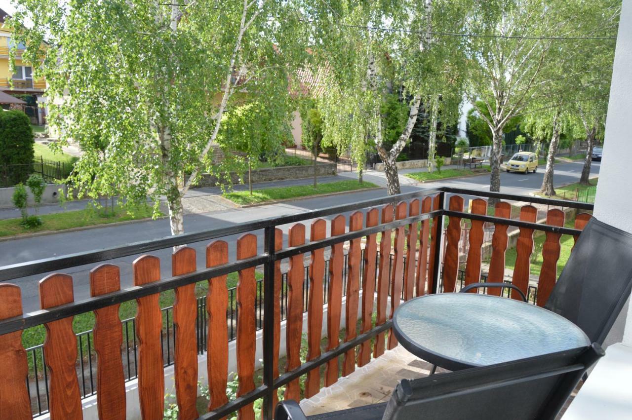 Varga Apartman Hévíz Esterno foto