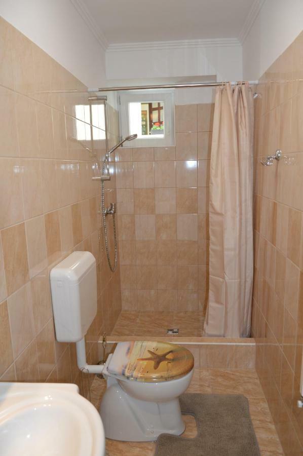 Varga Apartman Hévíz Esterno foto