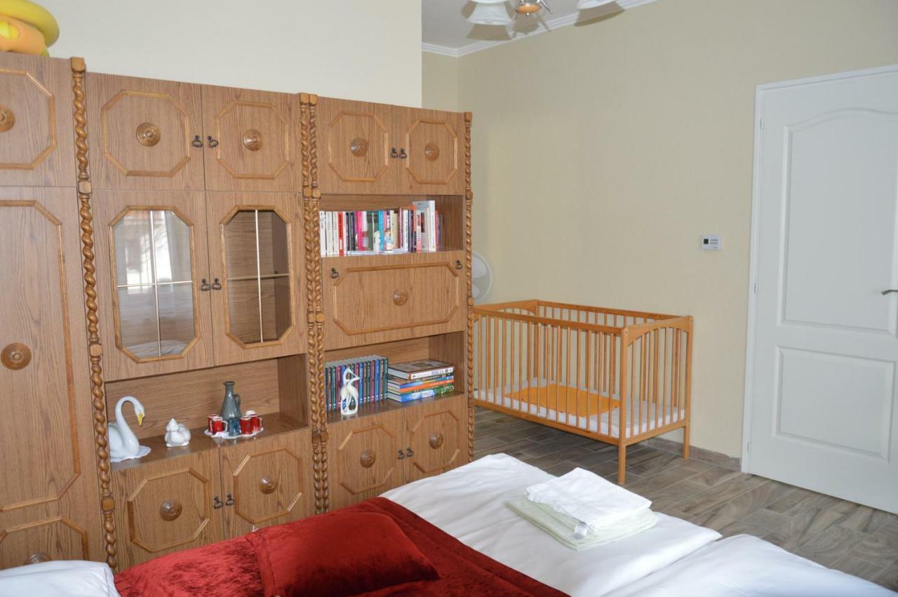 Varga Apartman Hévíz Esterno foto