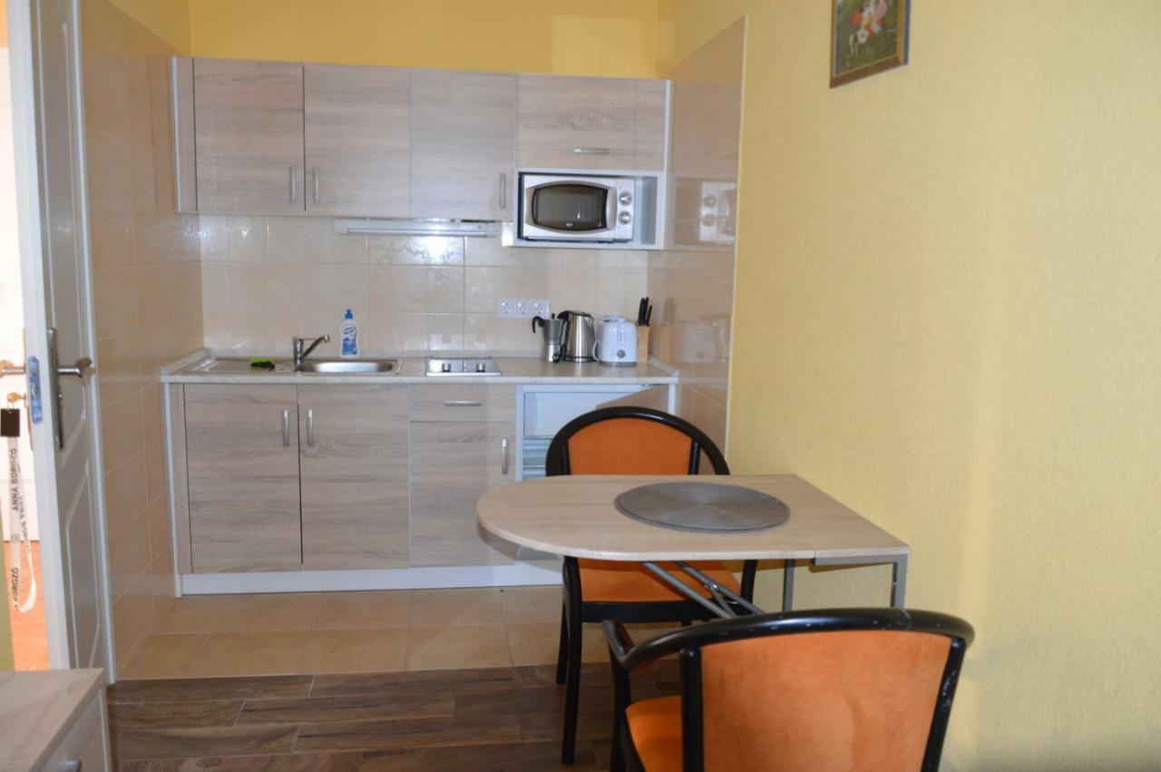 Varga Apartman Hévíz Esterno foto
