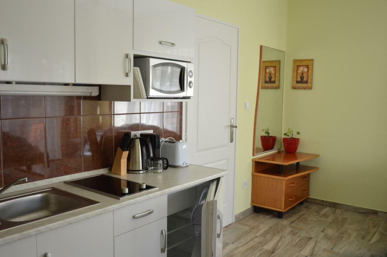Varga Apartman Hévíz Esterno foto