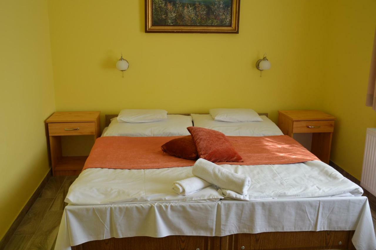 Varga Apartman Hévíz Esterno foto